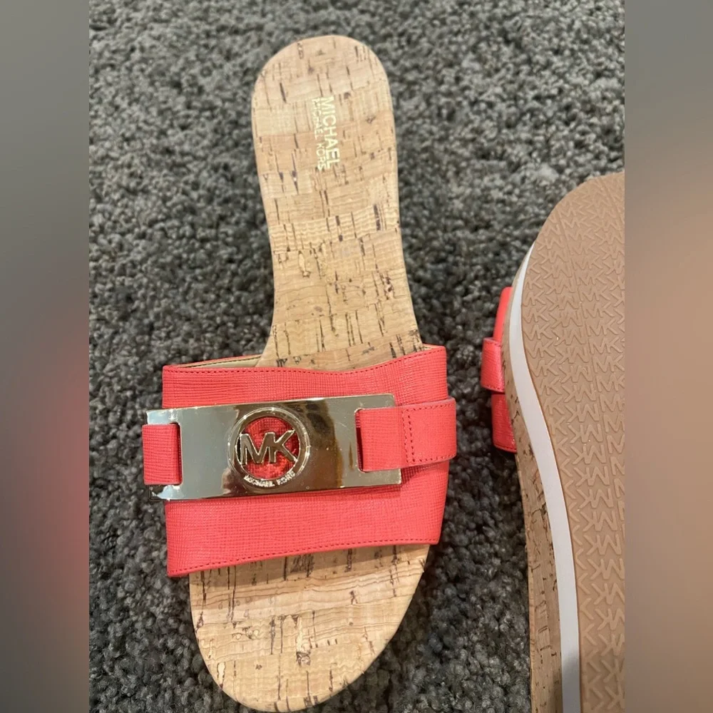 Michael Kors Cork Wedge Sandal Size 8.5 NWOT - Picture 2 of 3
